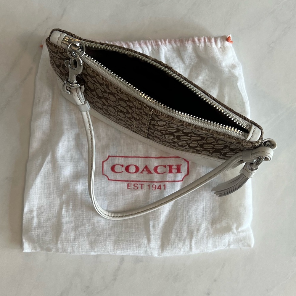 Coach Brown Signature Canvas Wristlet with White Leather Trim - Picture 8 of 13
